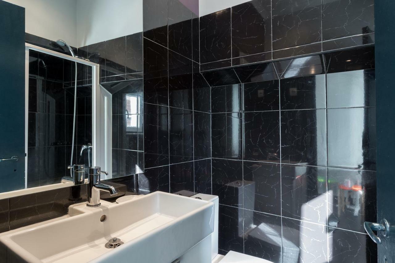 Chiado Bairro Alto, Bright And Newly Renovated 3 Bedroom Apartment, Historical Center Apartamento Lisboa