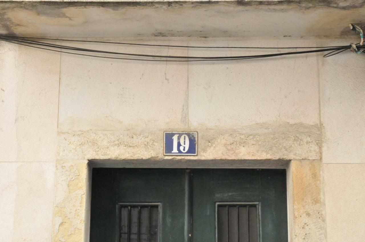 Chiado Bairro Alto, Bright And Newly Renovated 3 Bedroom Apartment, Historical Center * Lisboa